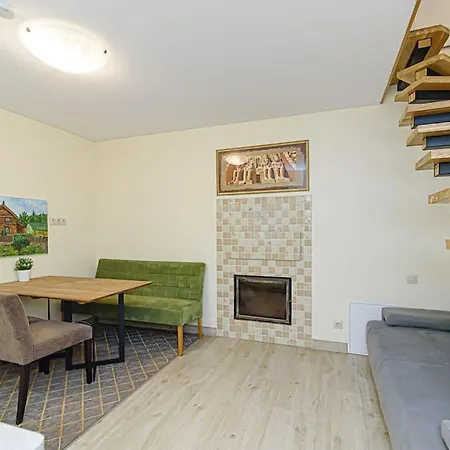 Butas 2 Floor-apartment In New Town