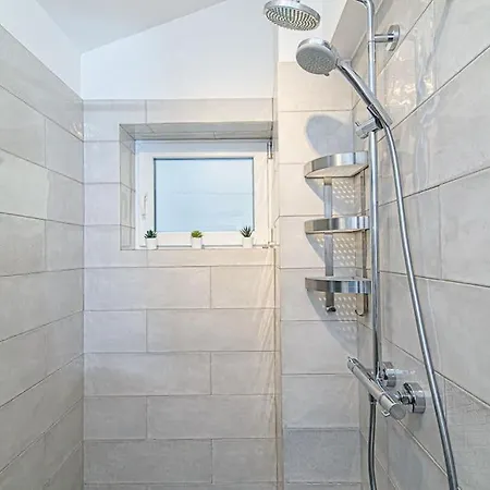 Butas 2 Floor-apartment In New Town Vilnius
